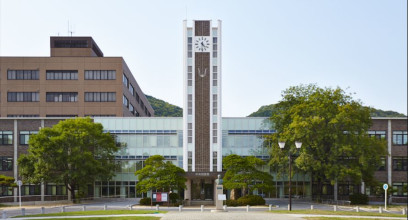 岡山大学